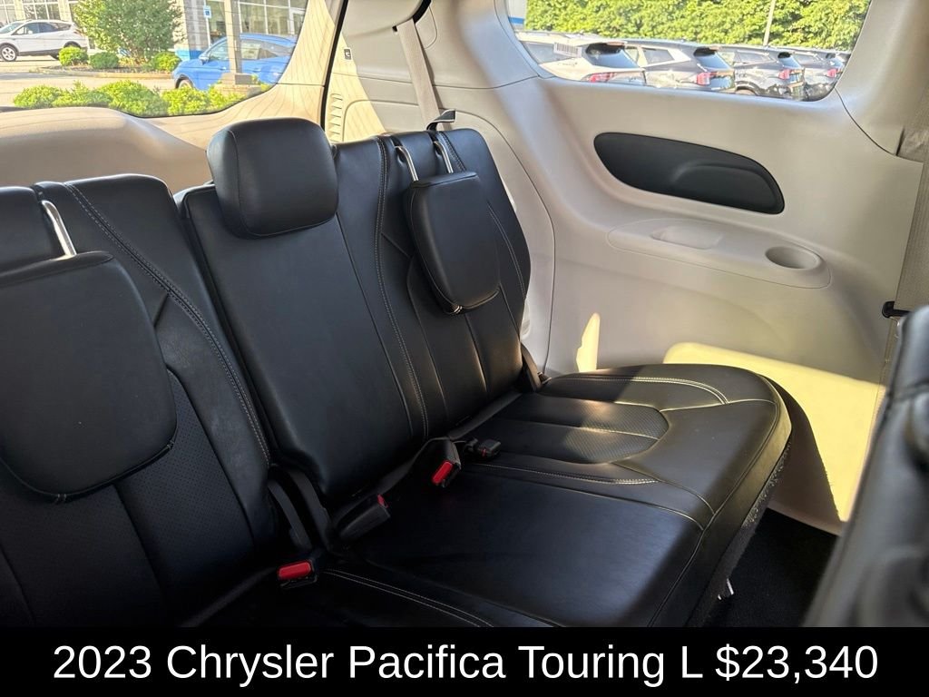 Used 2023 Crystal Metallic Chrysler Touring L image 22