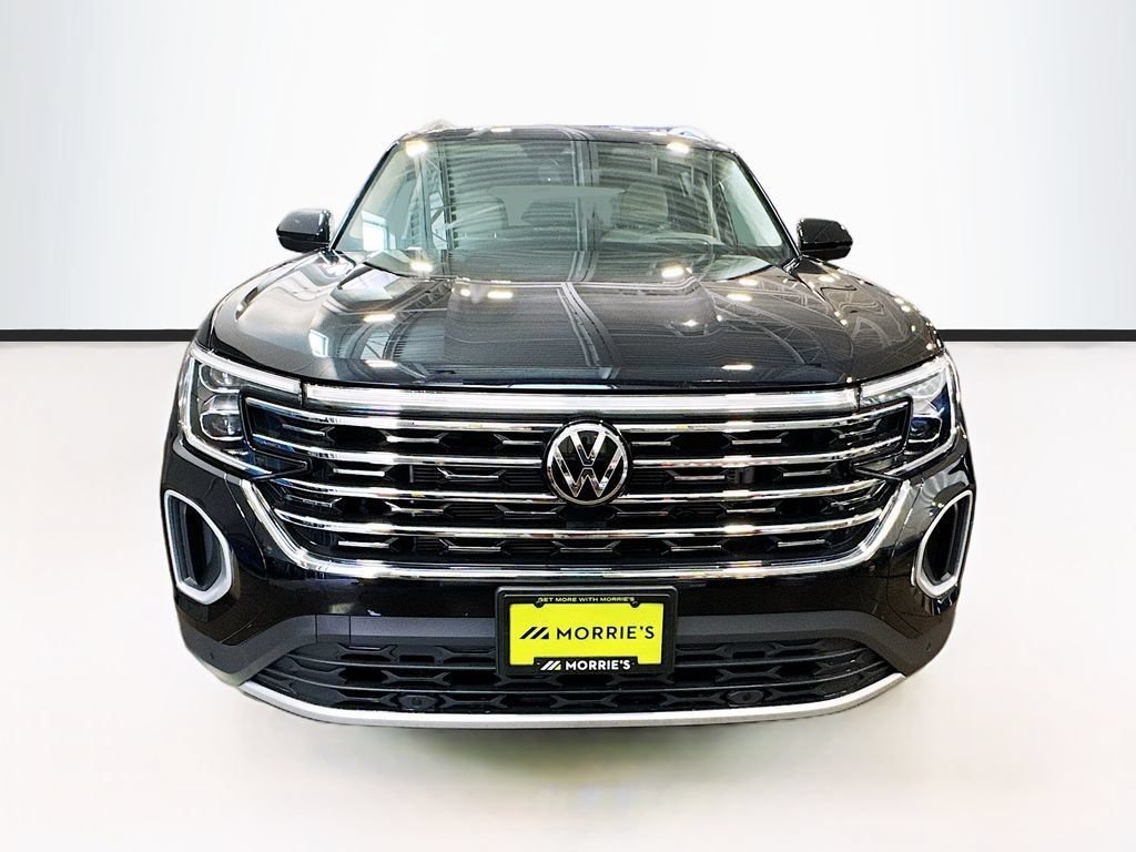 Used 2026 Deep Black Pearl Volkswagen SEL image 5