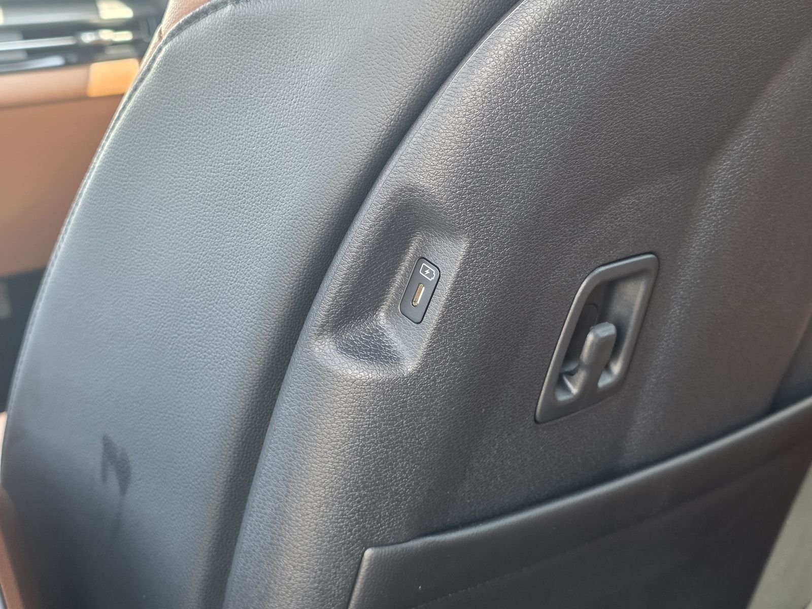Used 2026 Black Kia X-Line image 18