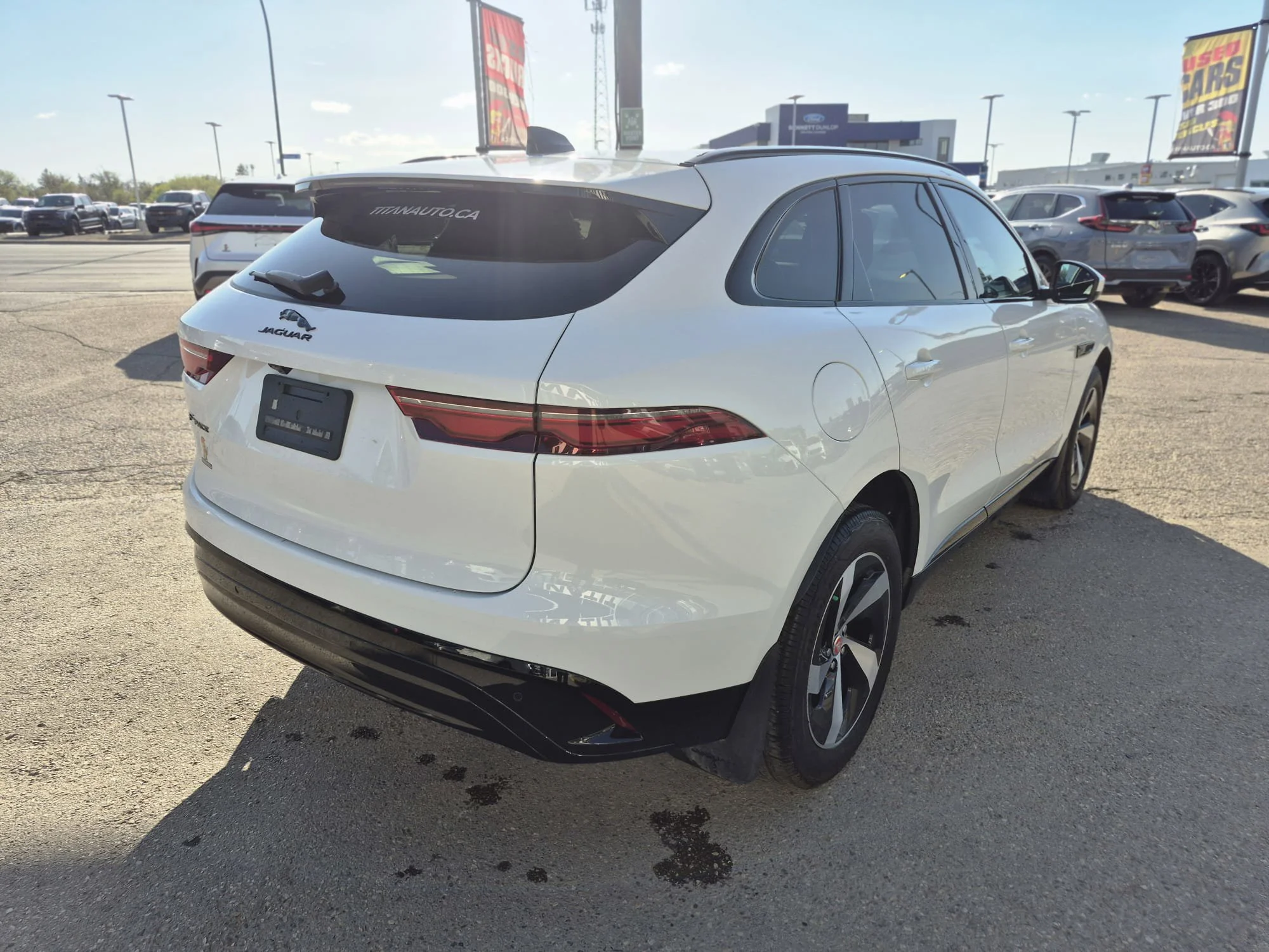 Used 2022 Fuji White Jaguar P250 S AWD*Nav | Htd Leather | Pano Roof | Htd Wheel | Blind Spot Detect | Meridian Audio | CarPlay image 13