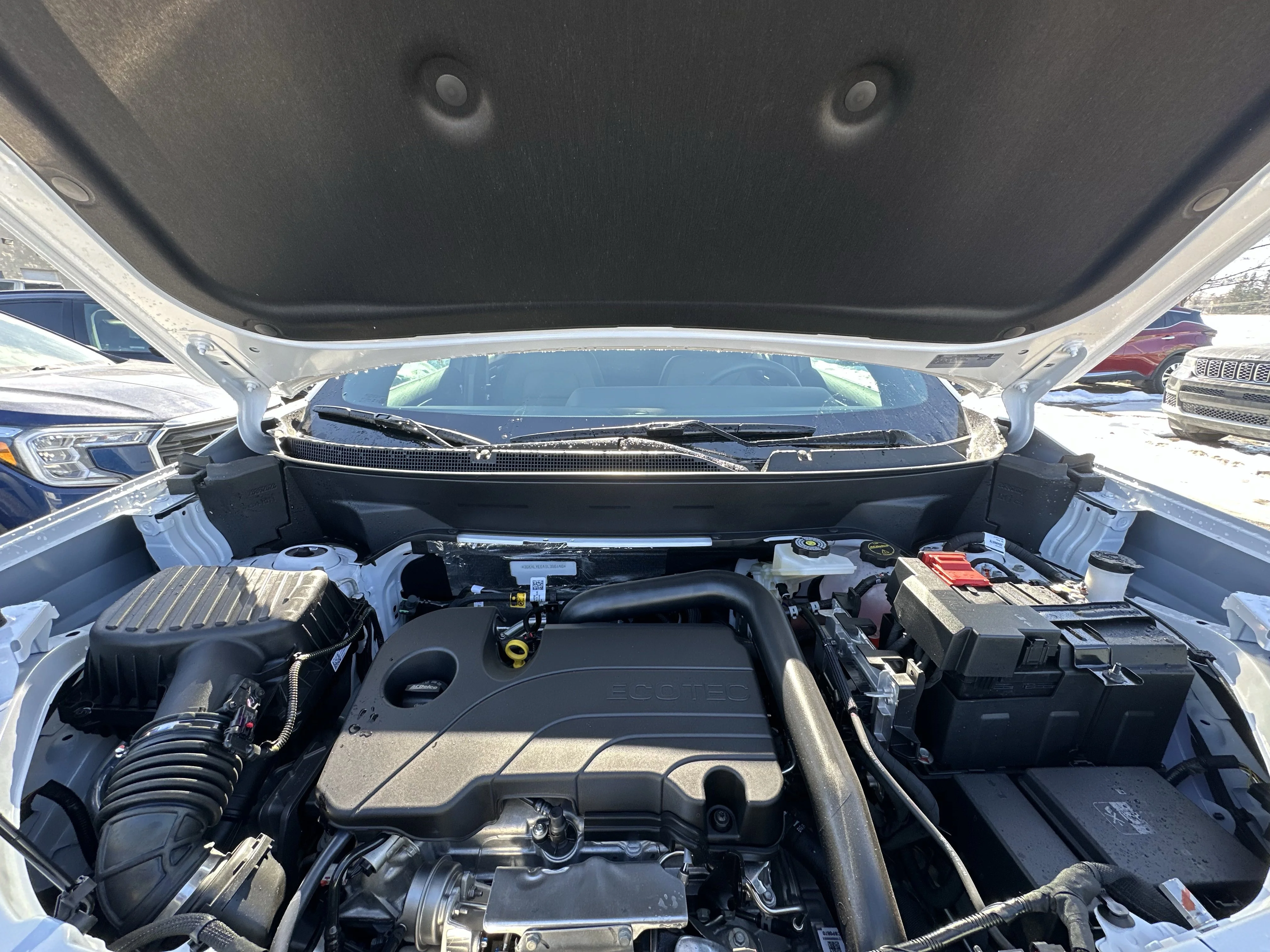 New 2026 Summit White GMC AWD AT4 image 7