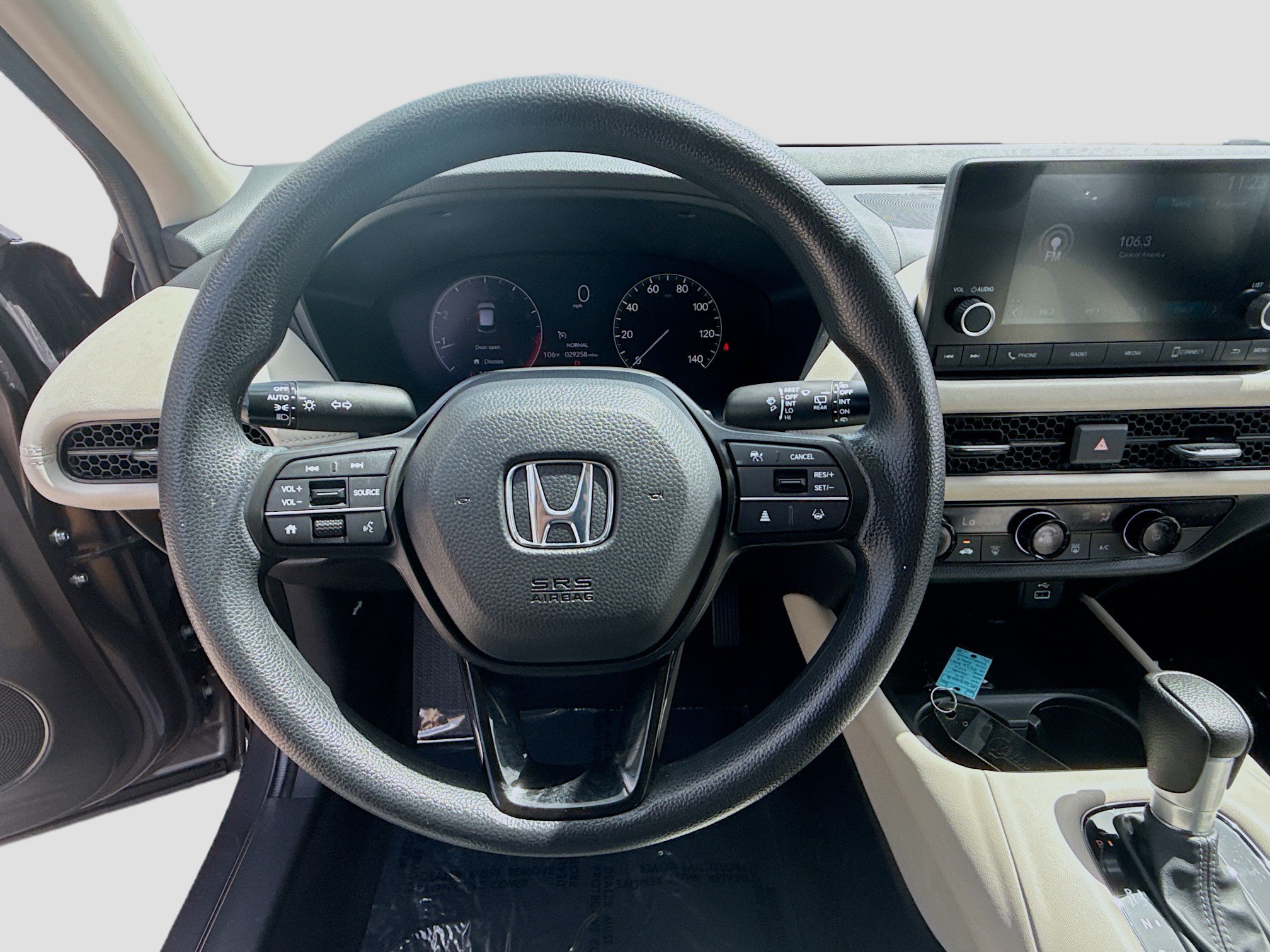 Certified Used 2024 Urban Gray Pearl Honda LX image 10