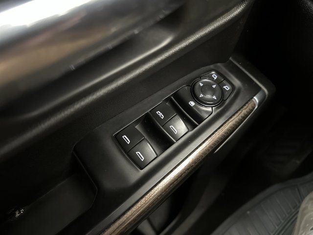 Used 2020 Silver Chevrolet LT image 19
