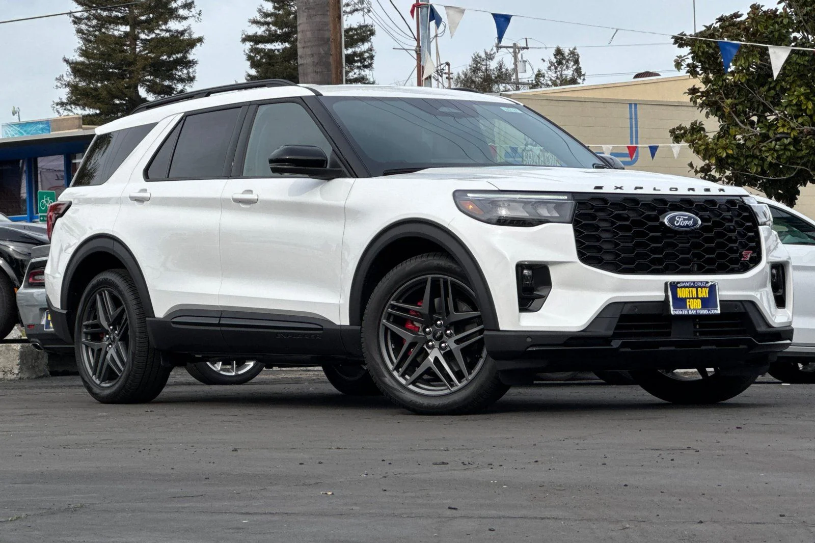 New 2026 Star White Metallic Tri-Coat Ford ST image 1
