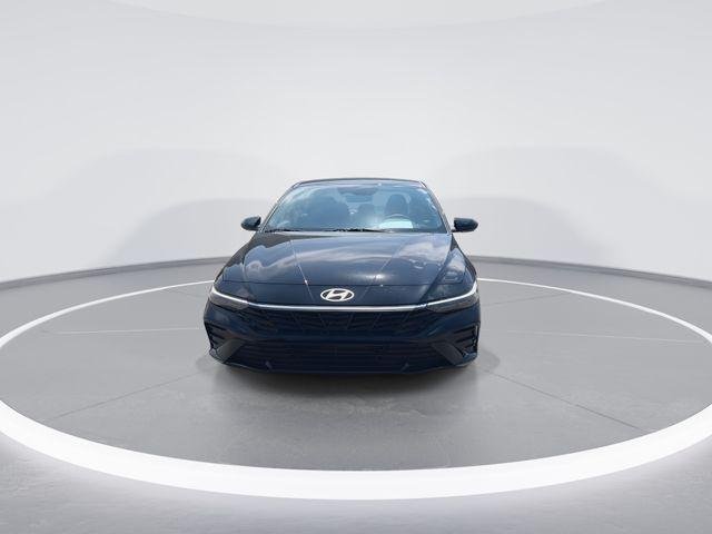 New 2026 Black Hyundai SEL Sport image 3