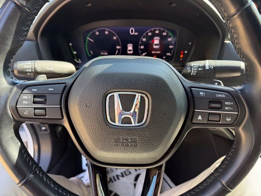 Used 2024  Honda Sport image 16