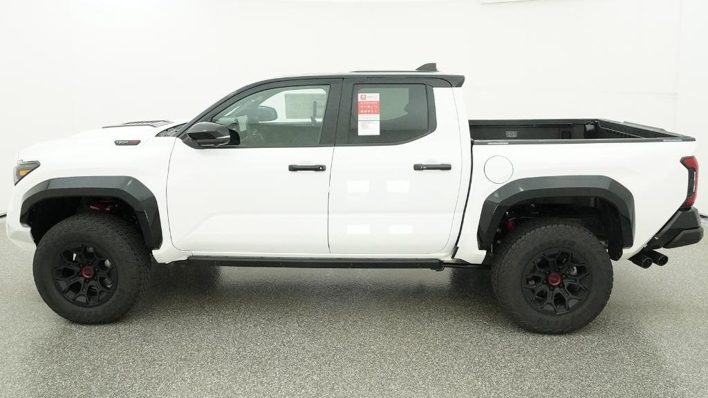2026 Toyota Tacoma TRD Pro - Photo 11