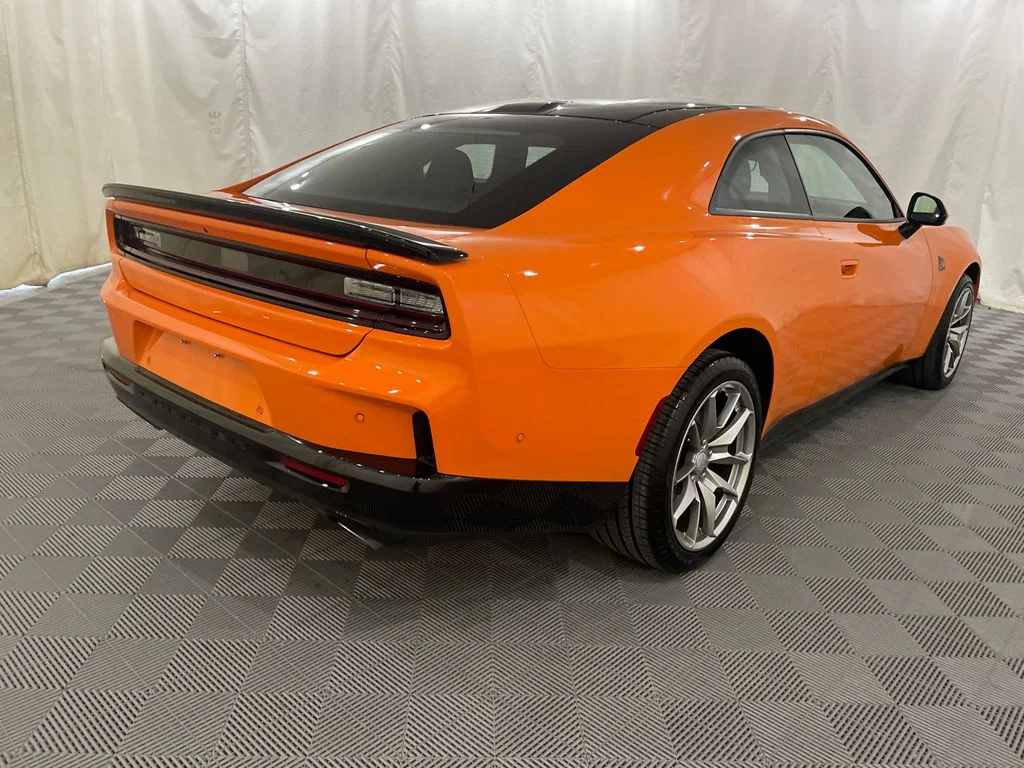 2026 Dodge Charger Scat Pack - Photo 6