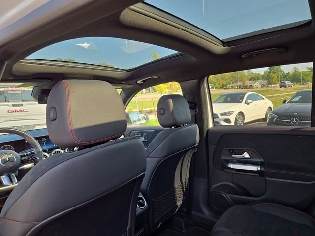 Certified Used 2024 White Mercedes-Benz GLB 250 image 31