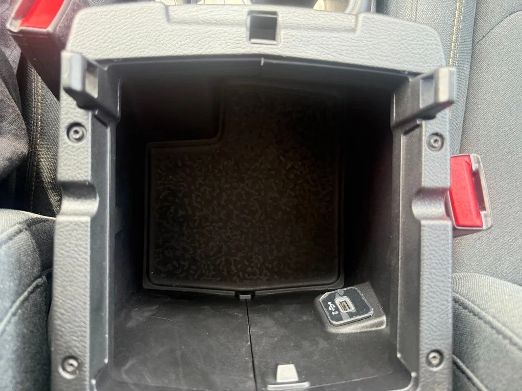 Used 2025 Gray Jeep Sahara 4xe image 29