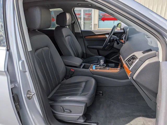 Used 2022 Silver Audi 45 S line Premium image 23