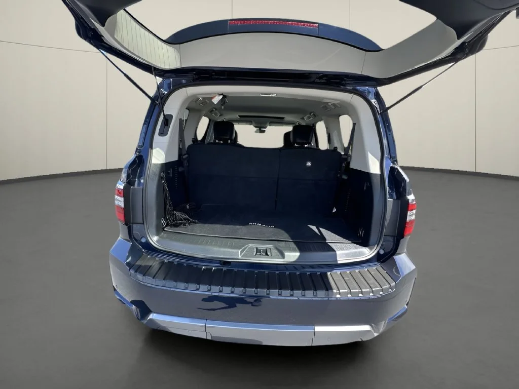 Used 2024 Blue Nissan SL image 27