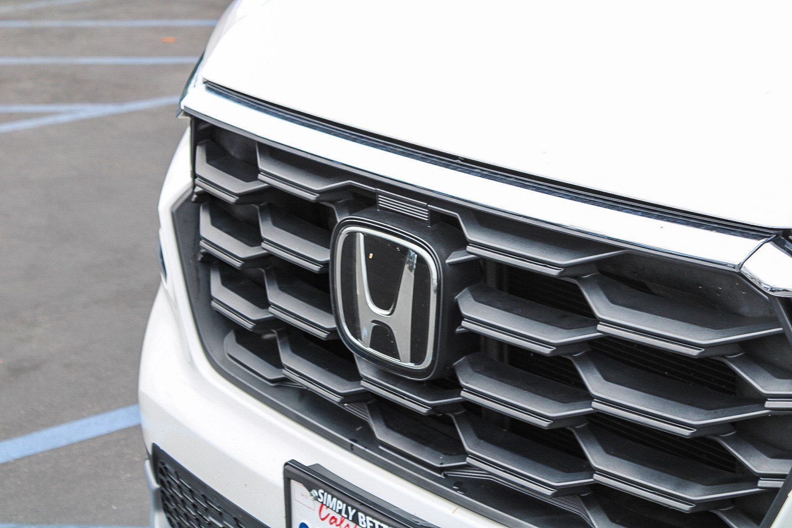 Certified Used 2023 Platinum White Pearl Honda 2WD EX-L image 5