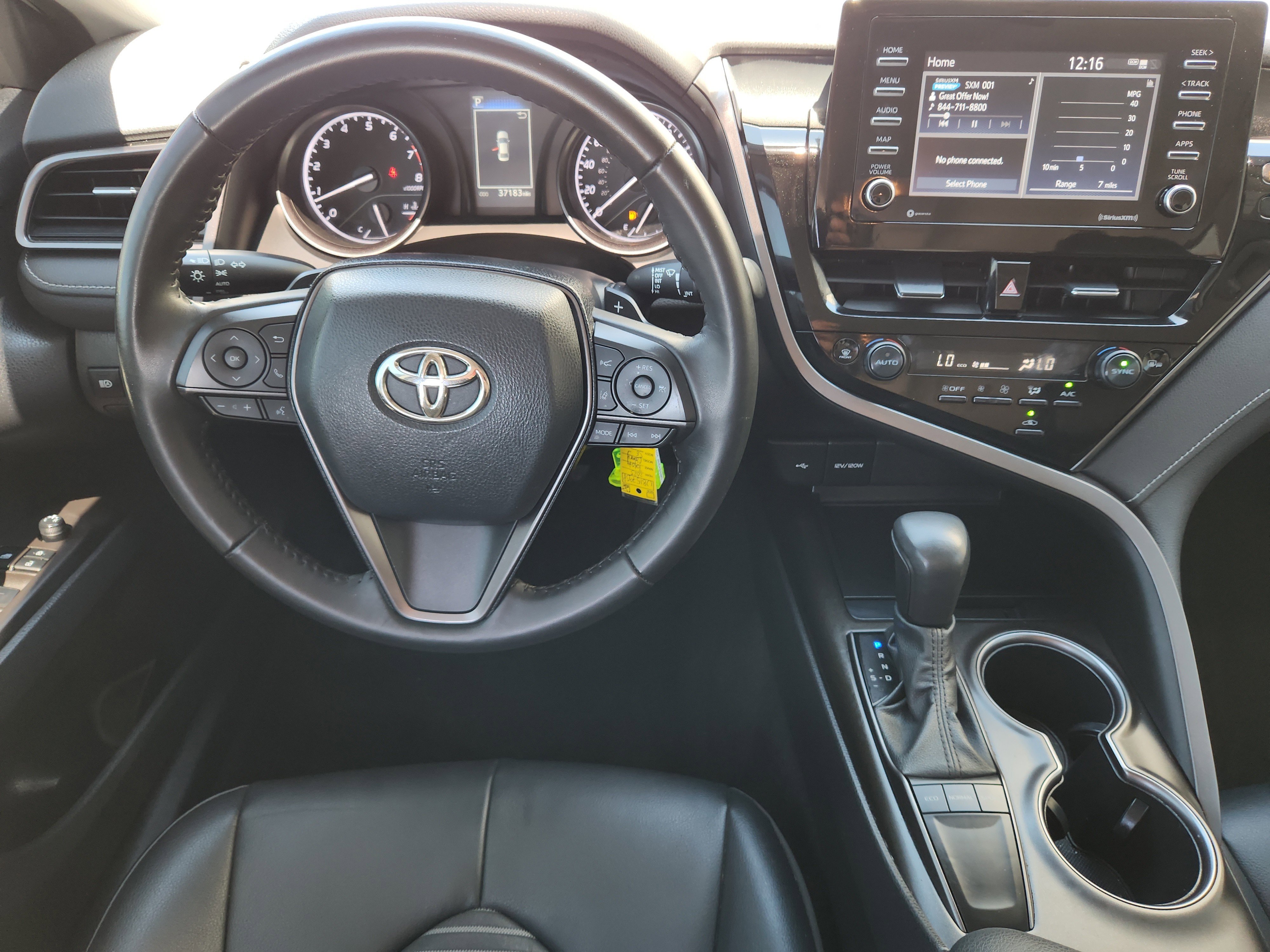 Used 2023 Ice Cap Toyota SE image 27