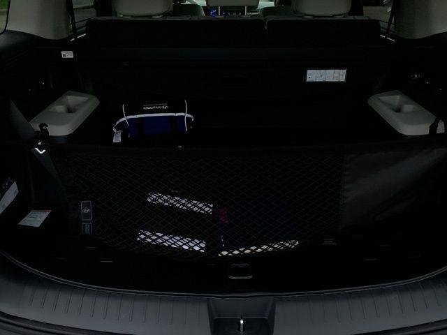 New 2026 Phantom Black Hyundai SEL image 13