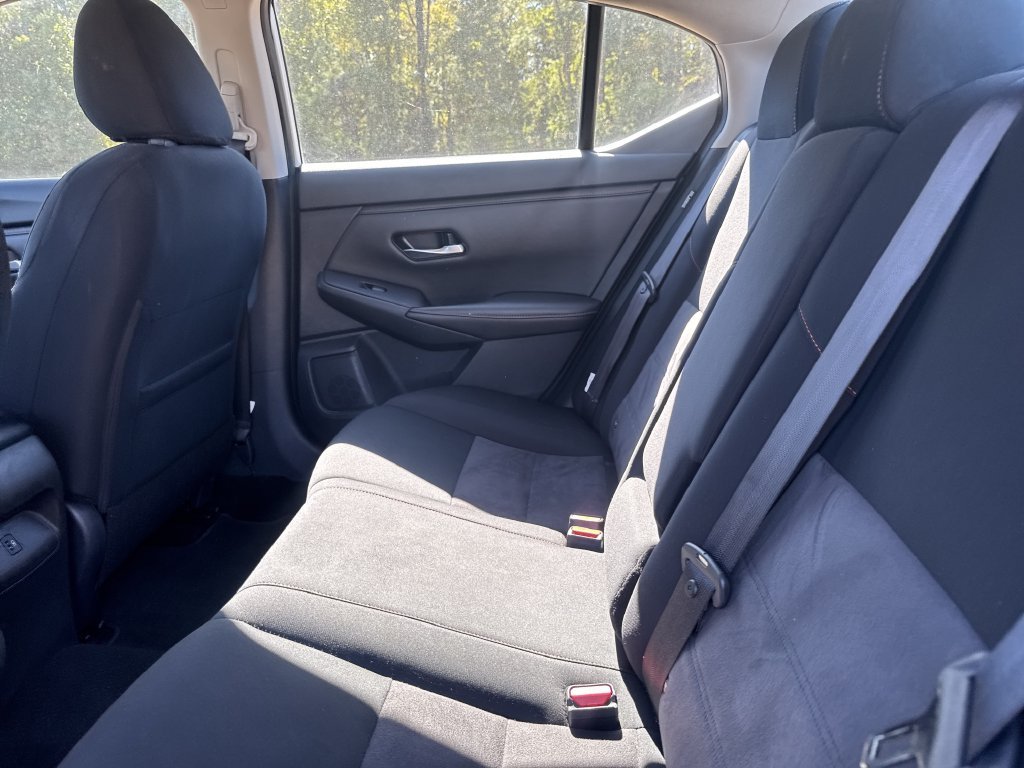 Used 2025 White Nissan SR image 11