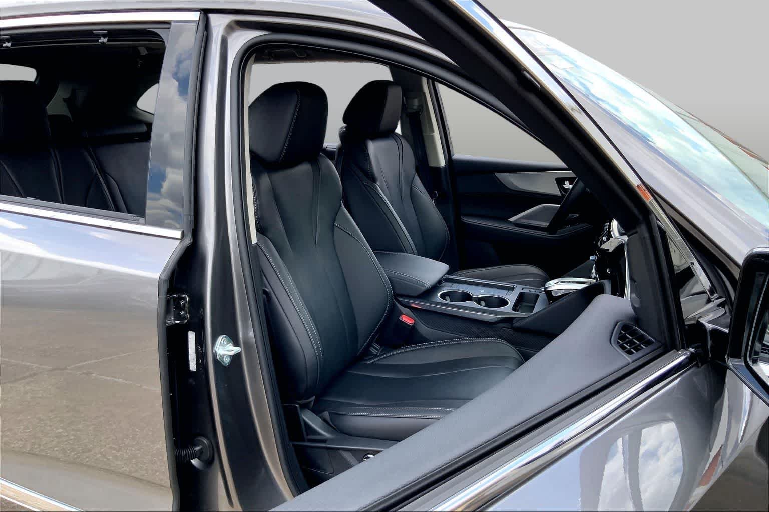 Used 2026 Liquid Carbon Metallic Acura w/Technology Package image 9