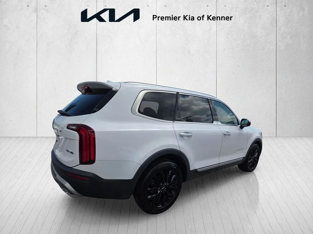 Used 2021 White Pearl Kia SX image 4