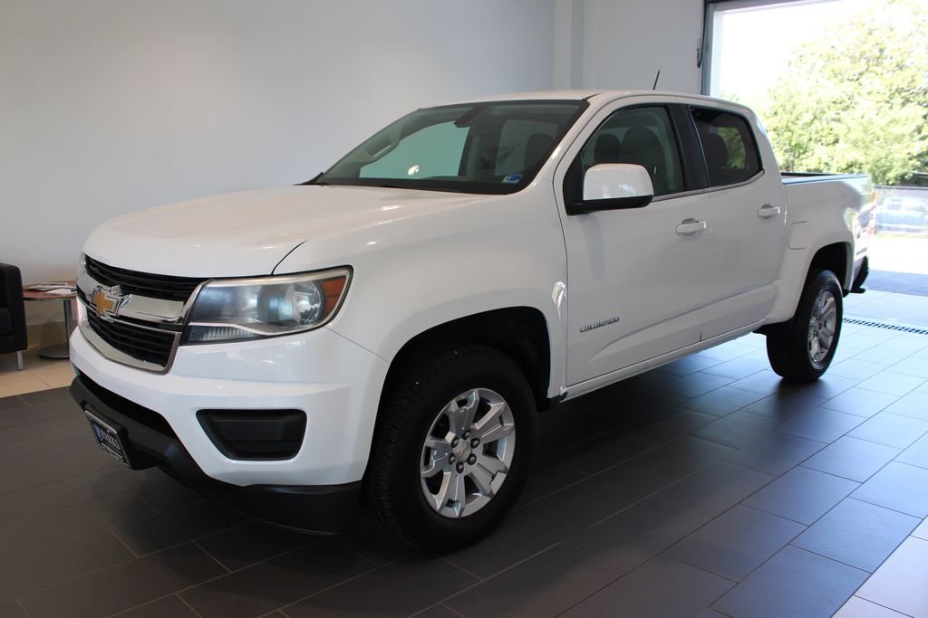 Used 2020 White Chevrolet LT image 13