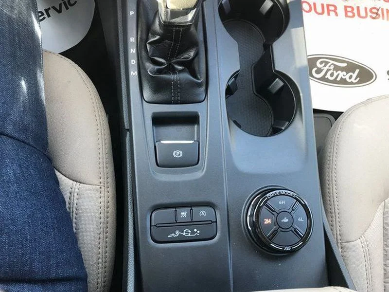 New 2025 Carbonized Gray Metallic Ford XLT image 16