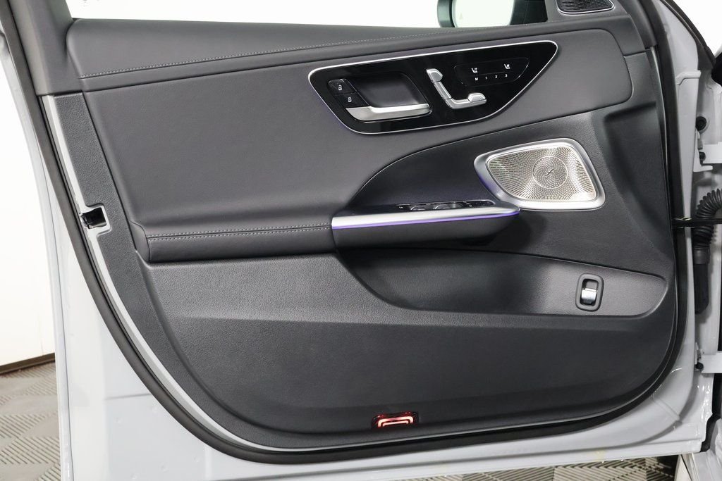 New 2026 MANUFAKTUR Alpine Grey Mercedes-Benz AMG® C 43 4MATIC® Sedan image 7
