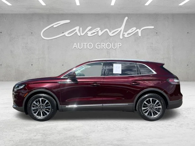 Used 2022 Red Lincoln Standard image 14