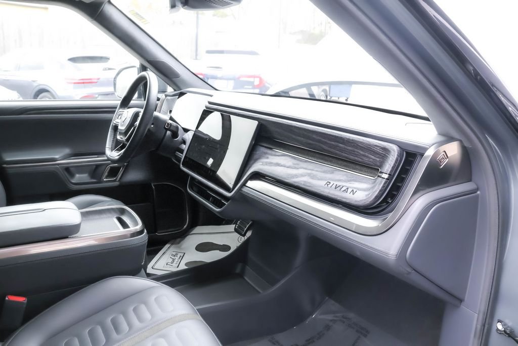 Used 2022  Rivian Launch Edition image 29
