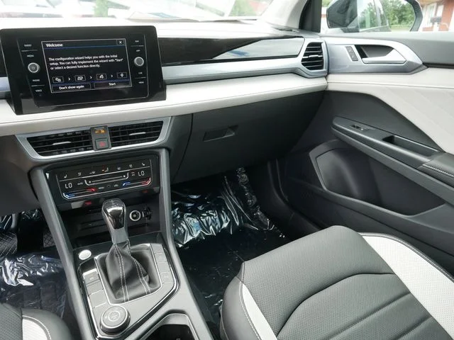 New 2026 Black Volkswagen 1.5T SEL image 10
