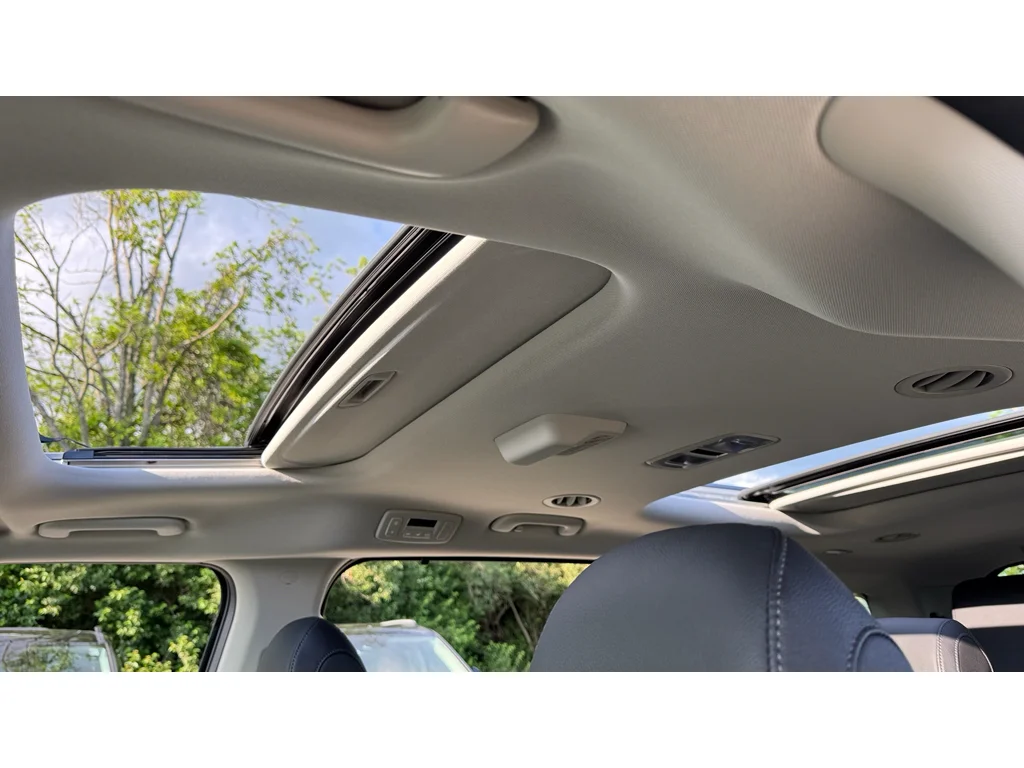 New 2026 Ceramic Silver Kia SX Prestige image 21