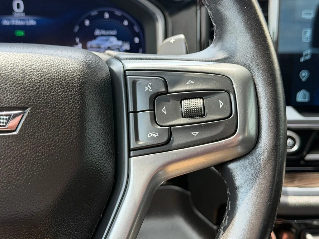 Used 2023 Black Chevrolet RST image 19