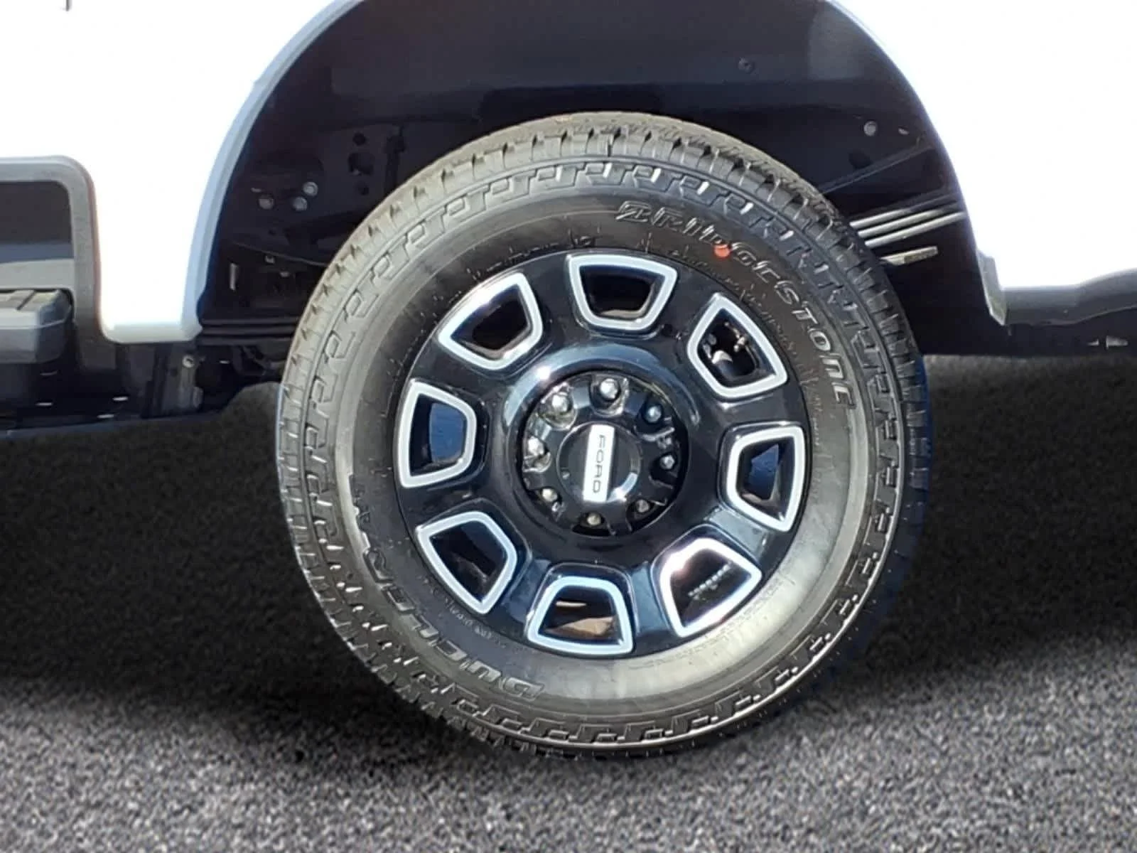 Used 2026 Star White Metallic Tri-Coat Ford Platinum image 3