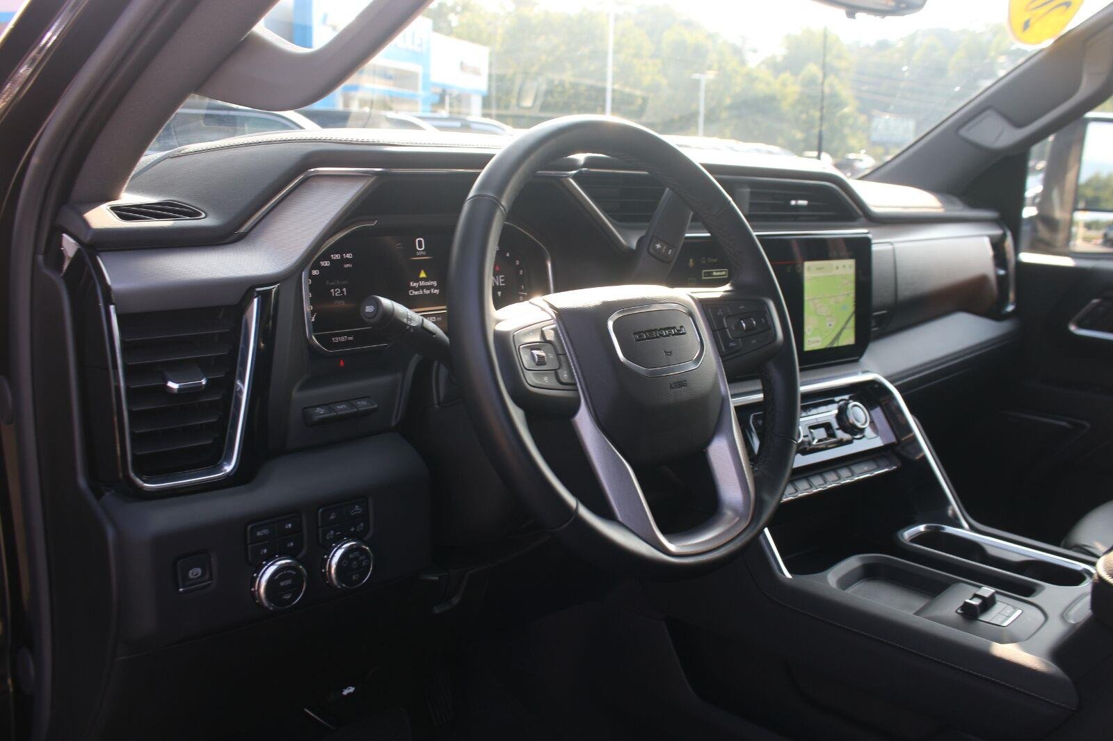 Used 2025 Onyx Black GMC Denali image 14