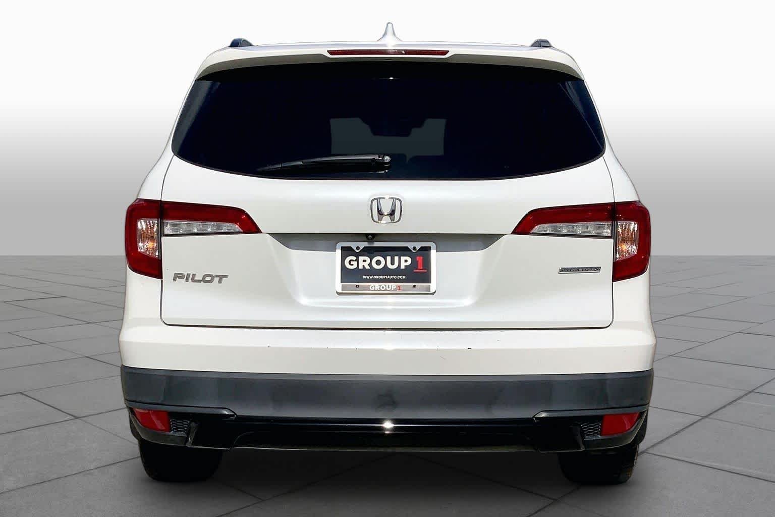 Used 2021 Platinum White Pearl Honda Special Edition image 5