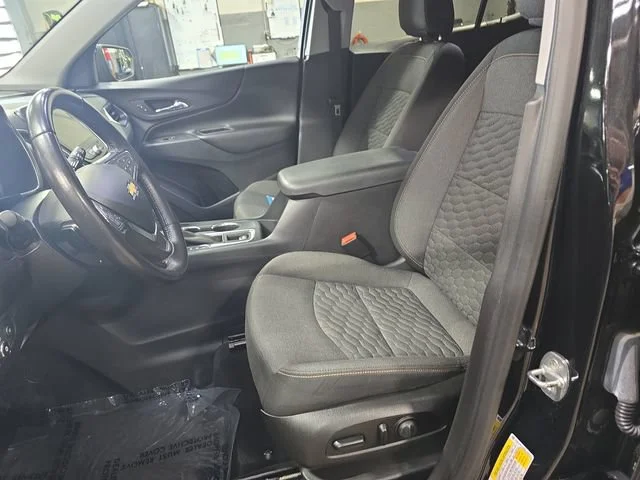 Used 2021 MOSAIC BLACK METALLIC Chevrolet LT image 17