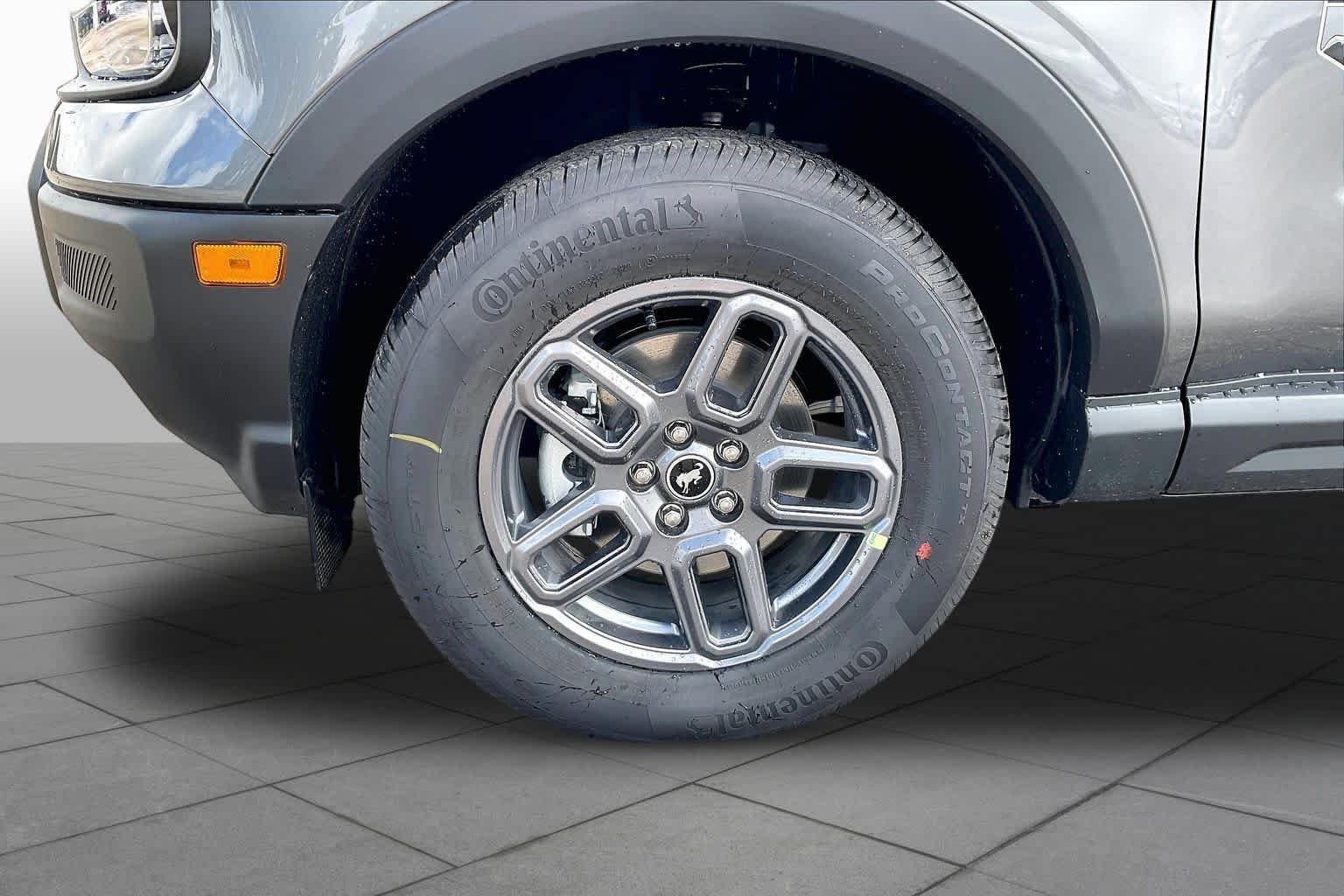 New 2026 Carbonized Gray Metallic Ford Big Bend image 11