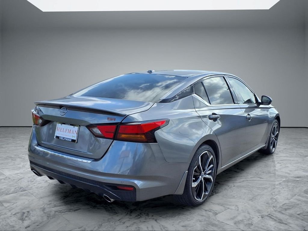 Used 2023 Gray Nissan 2.5 SR image 7