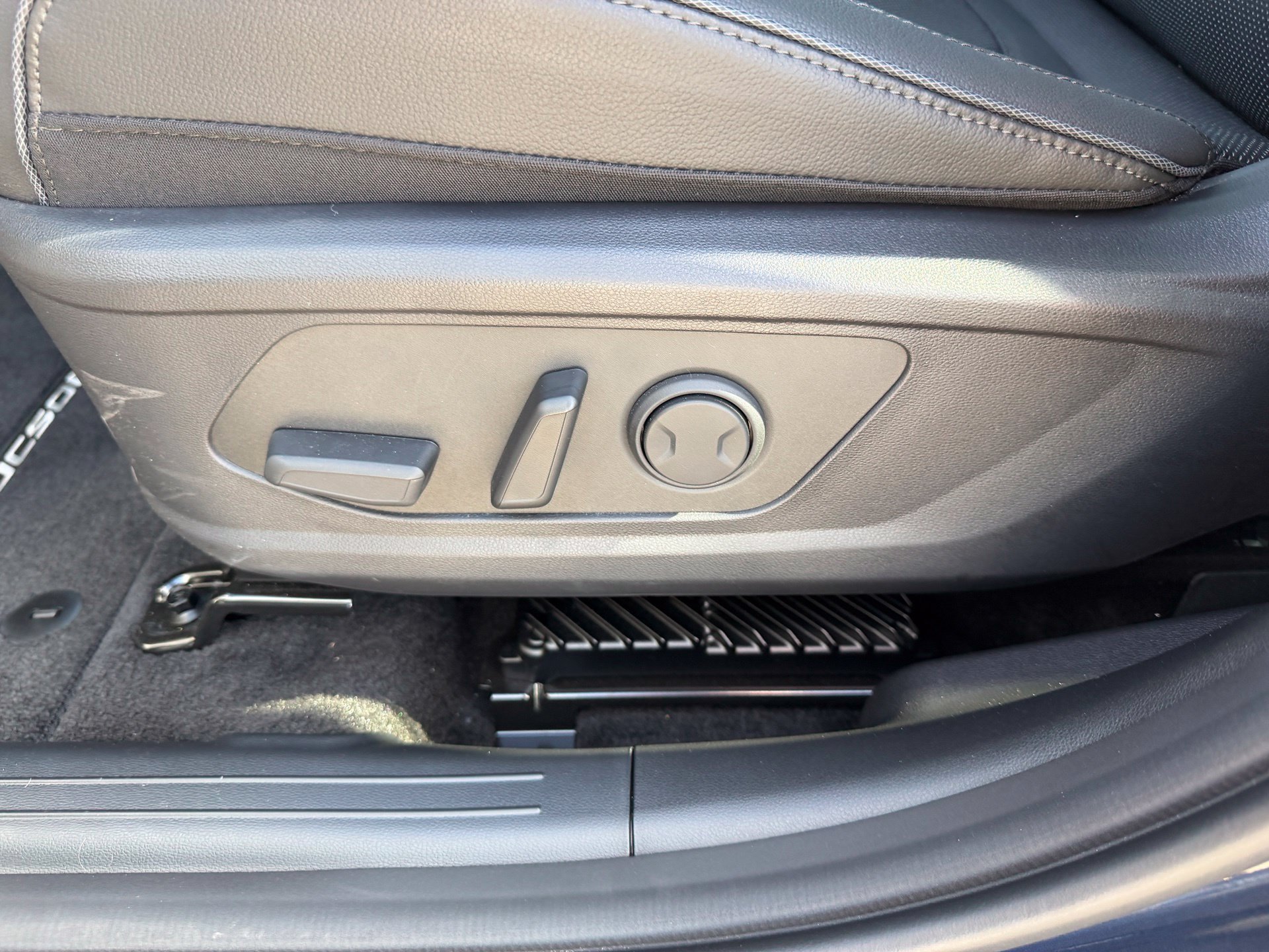 Used 2026 Blue Hyundai Limited image 36