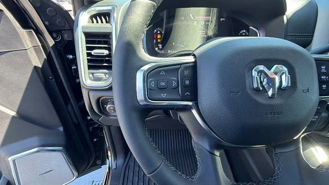 2026 RAM 3500 Laramie - Photo 28