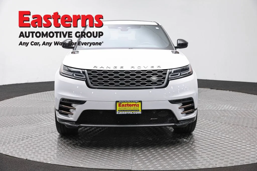 Used 2022 White Land Rover P250 R-Dynamic S image 2