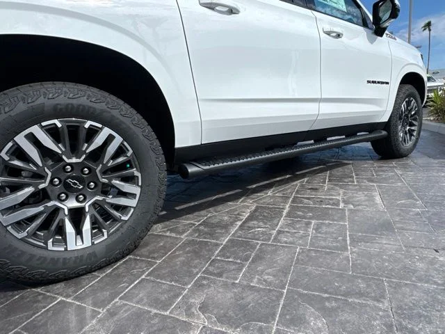 New 2026 White Chevrolet Z71 image 7
