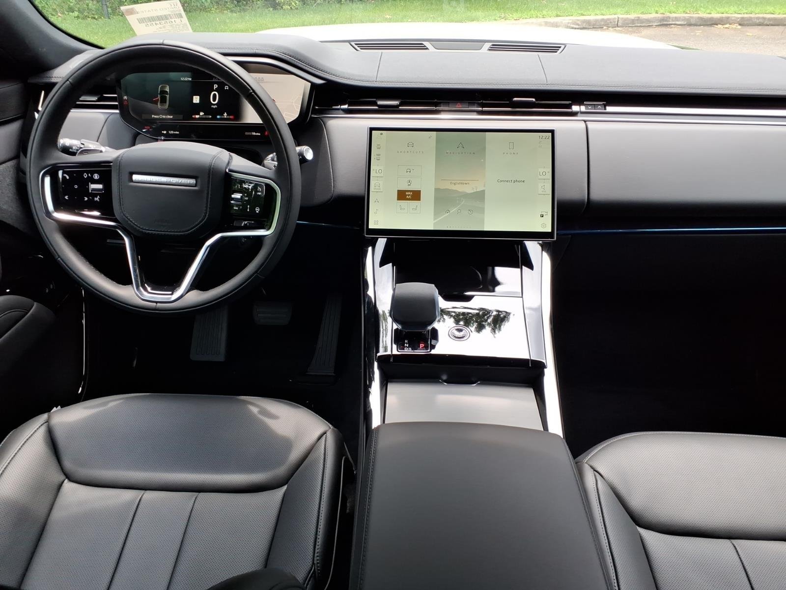 New 2026 Fuji White LAND ROVER SE image 4