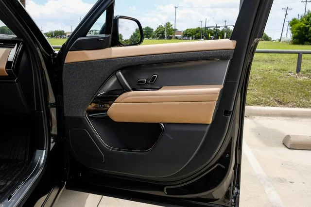 New 2026 Black Land Rover SE image 55