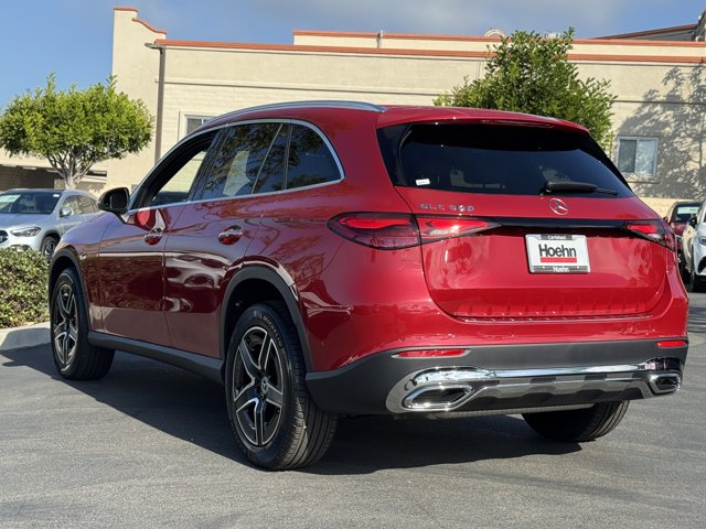 New 2027 MANUFAKTUR Patagonia Red Metallic Mercedes-Benz GLC 300 image 7