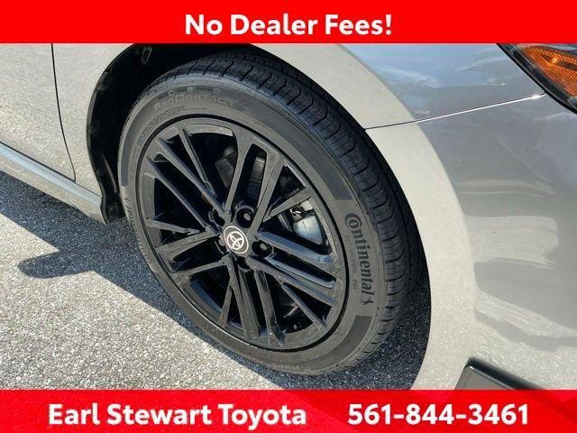 Certified Used 2025 PRECIOUS METAL Toyota  image 40