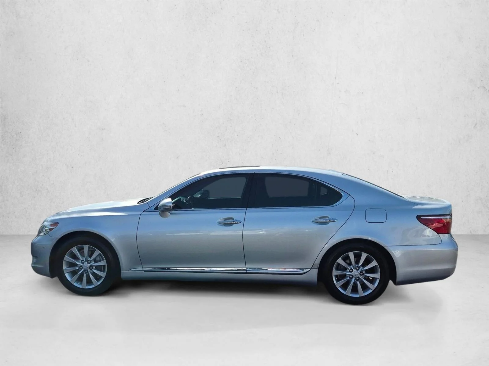 Used 2012 Mercury Metallic Lexus  image 8