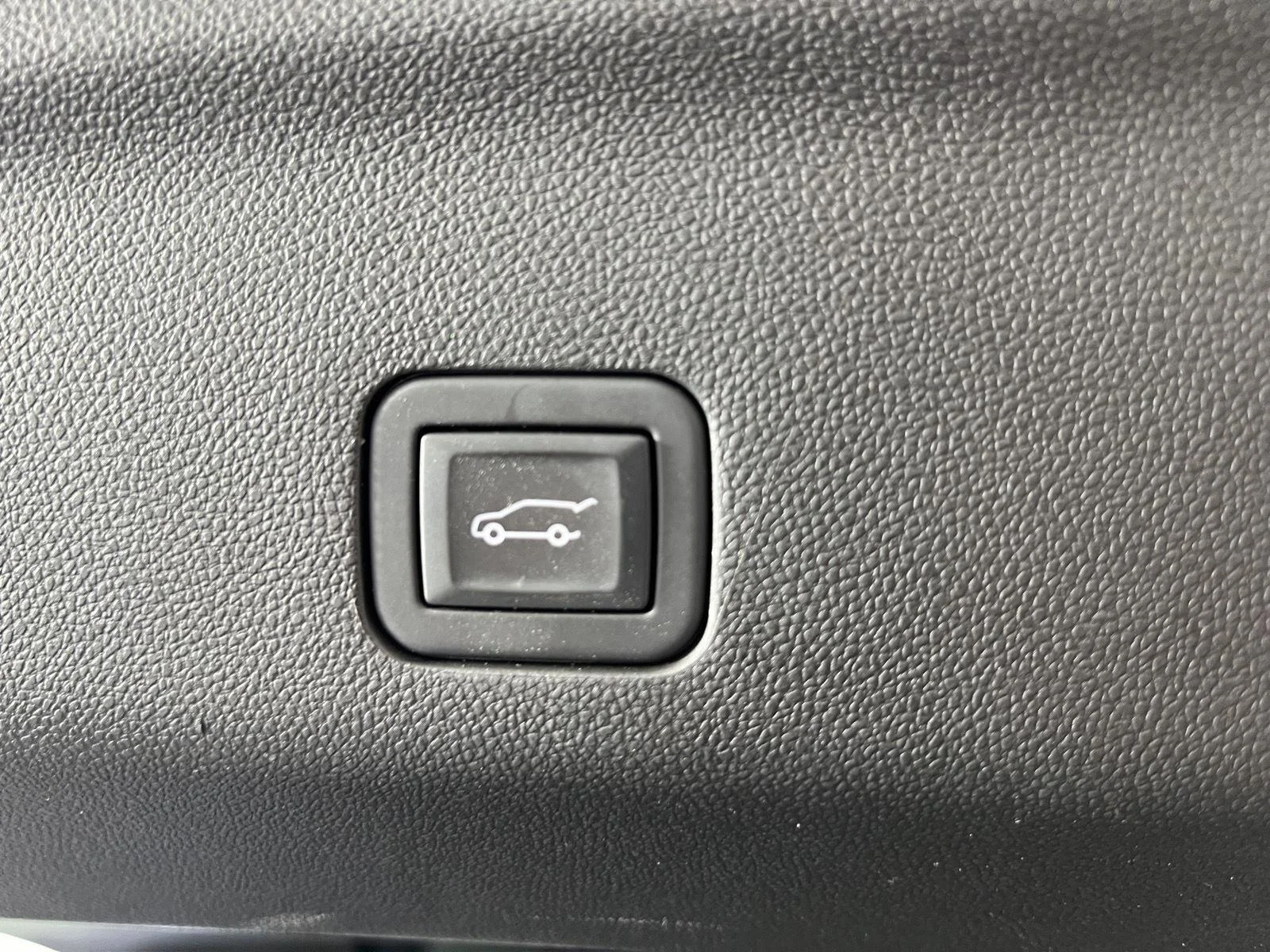 Used 2023 Summit White Chevrolet LT image 26