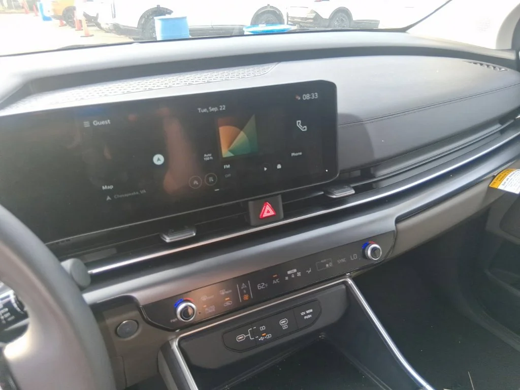 Used 2026  Kia LX image 15