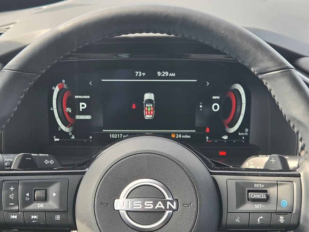 Used 2025 Black Nissan Platinum image 29