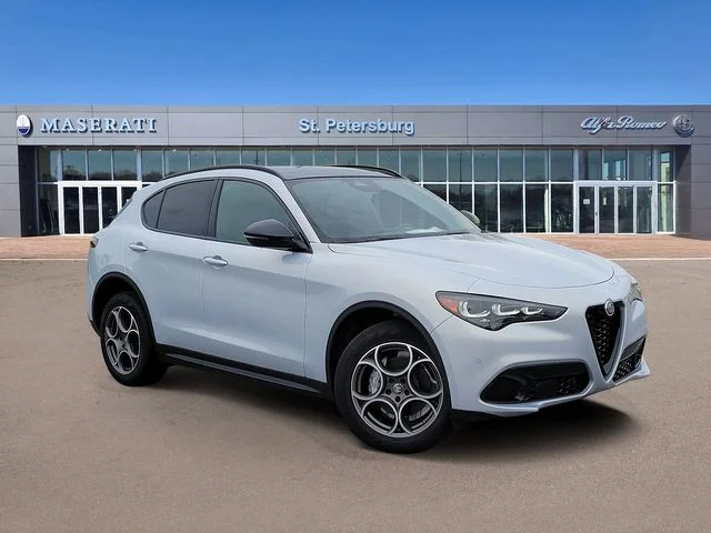 2025 Alfa Romeo Stelvio Stelvio AWD's photo