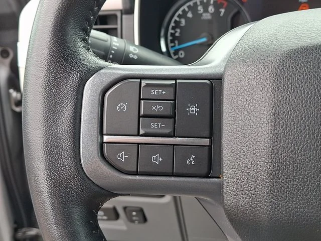 Used 2022 Silver Metallic Ford XLT image 19